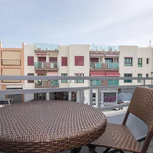 Ligthbooking Lola Playa De Apartamento